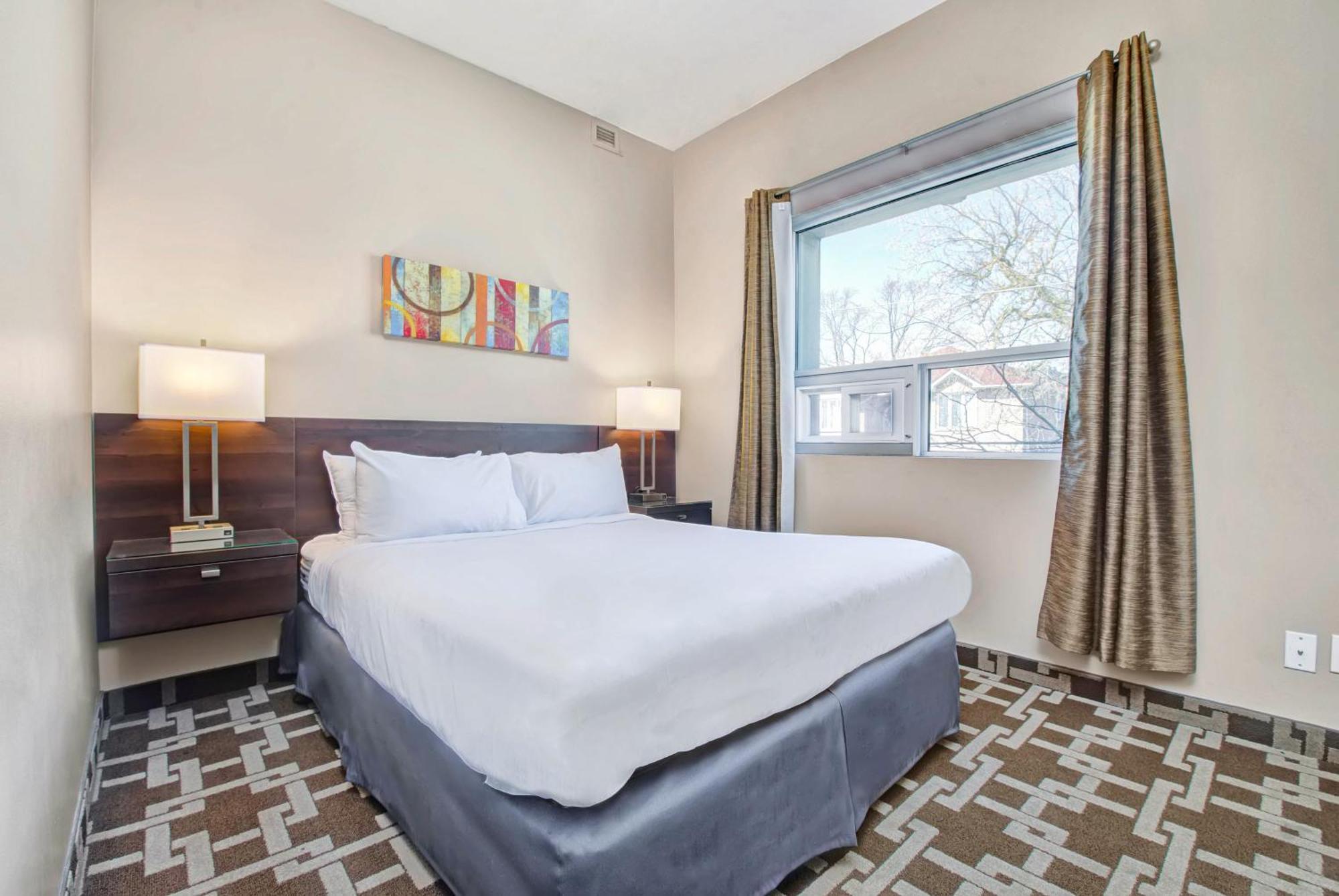 Willowdale Hotel Toronto North York Room photo