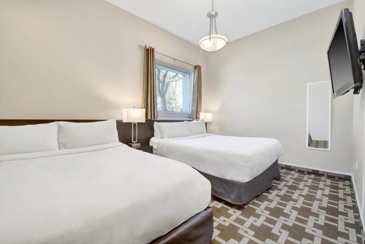 Willowdale Hotel Toronto North York Exterior photo